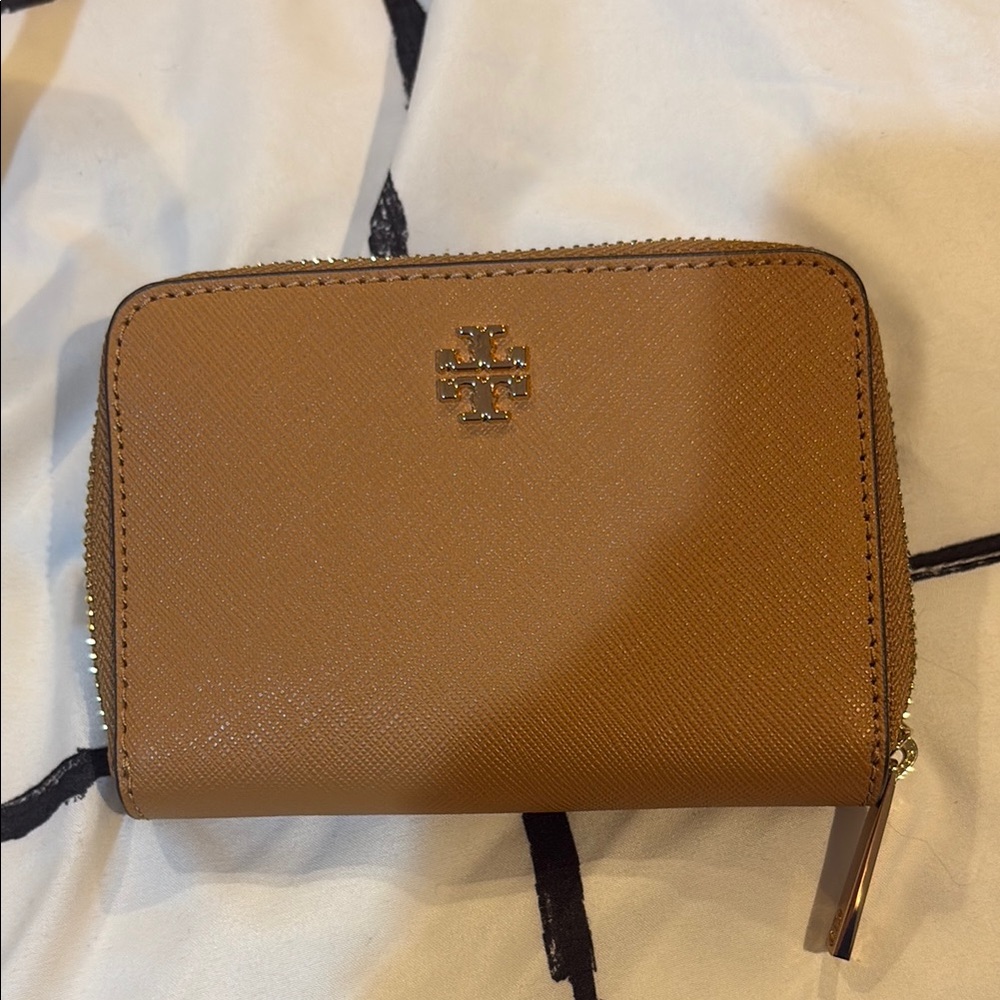 Tory Burch Brown Leather Wallet